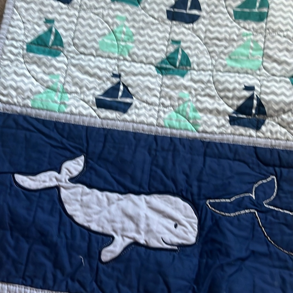 Beautiful Whale Crib Comforter! Like New!!!